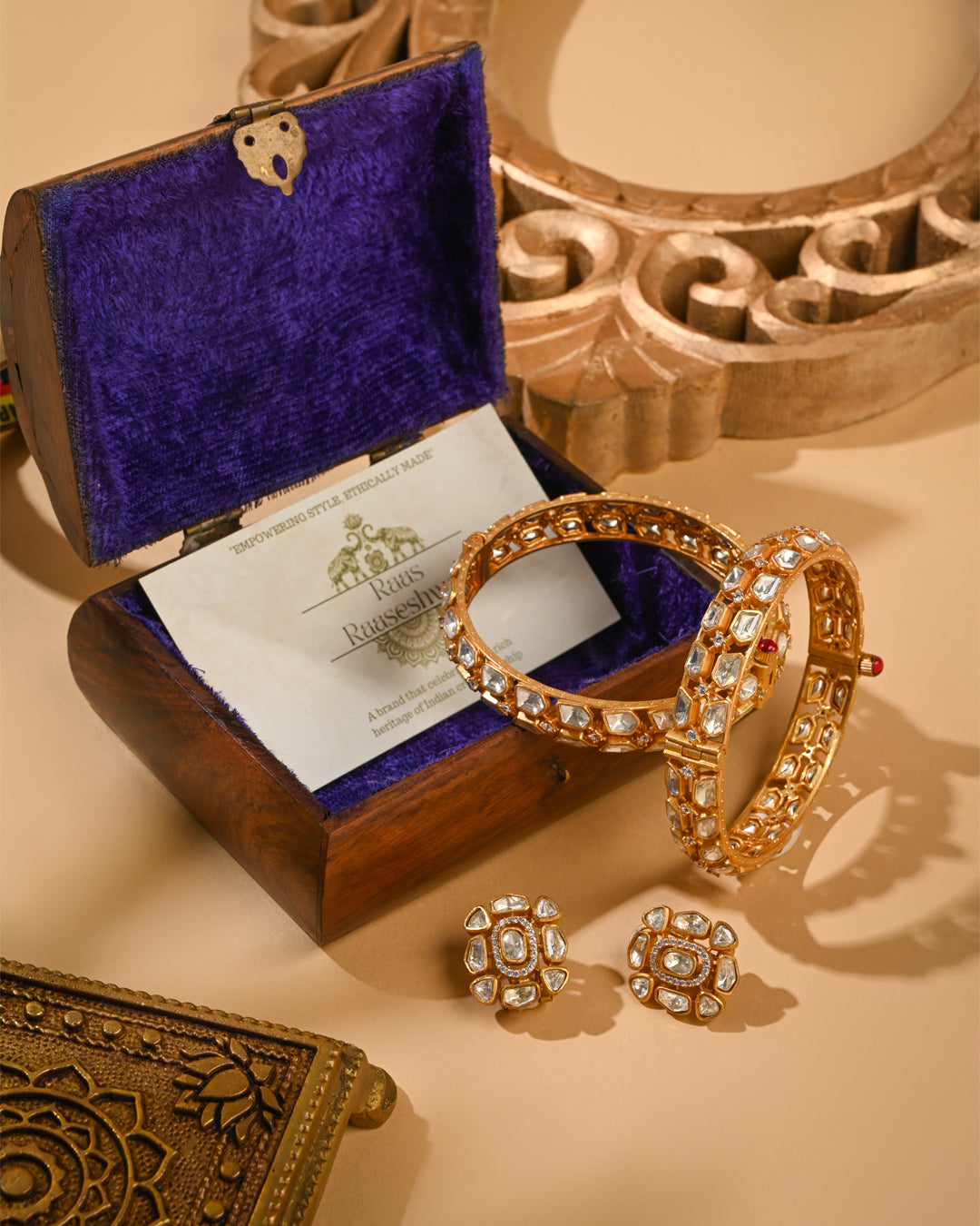 Rani Saa Kundan Moissanite Bangle