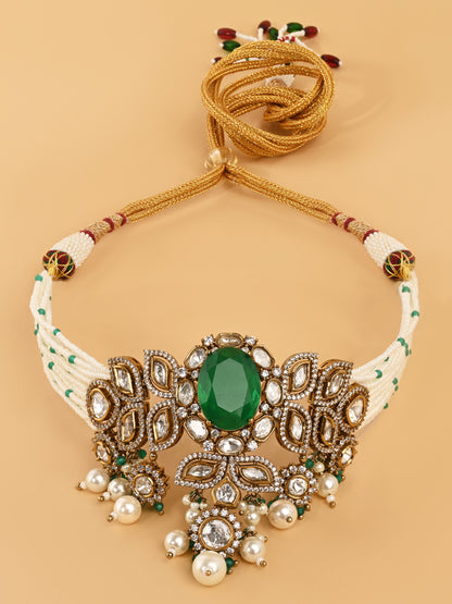 Vasundhara Emerald Kundan Set