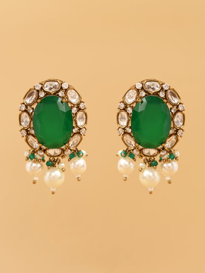 Vasundhara Emerald Kundan Set