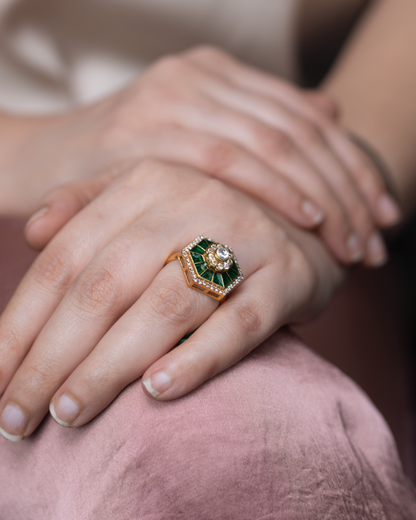 Suvarna Harit Adjustable Ring