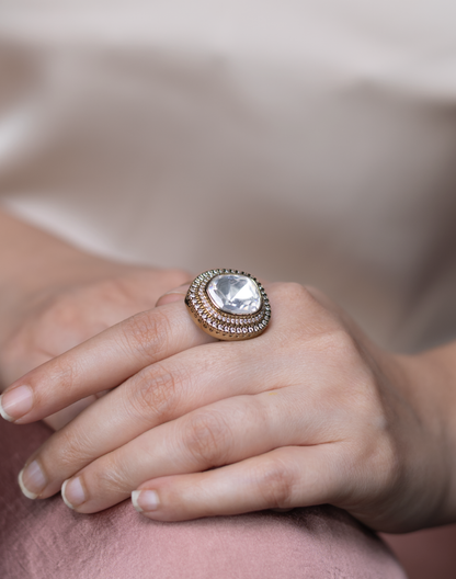 Noor-e-Kundan Ring