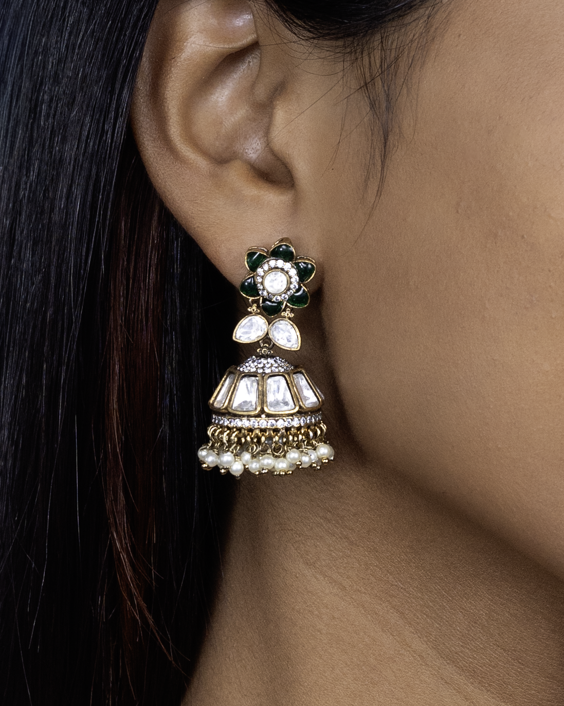 Anika Kundan Jhumkas